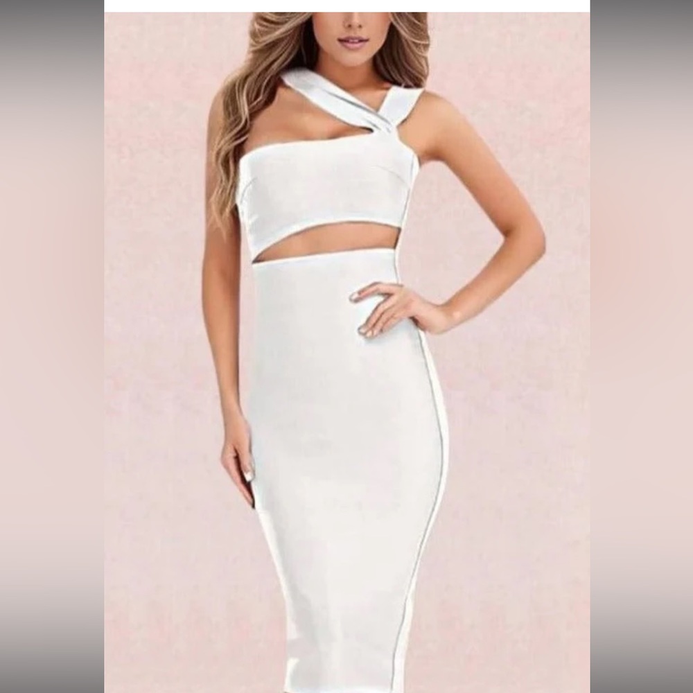 Bodycon Molly Bandage Midi dress -pearl white